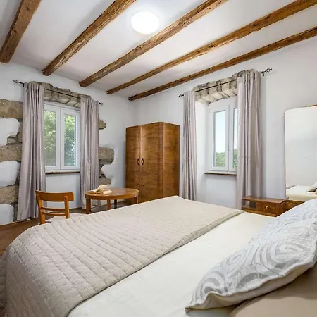 Casa Baroni Feriehus Kozljak